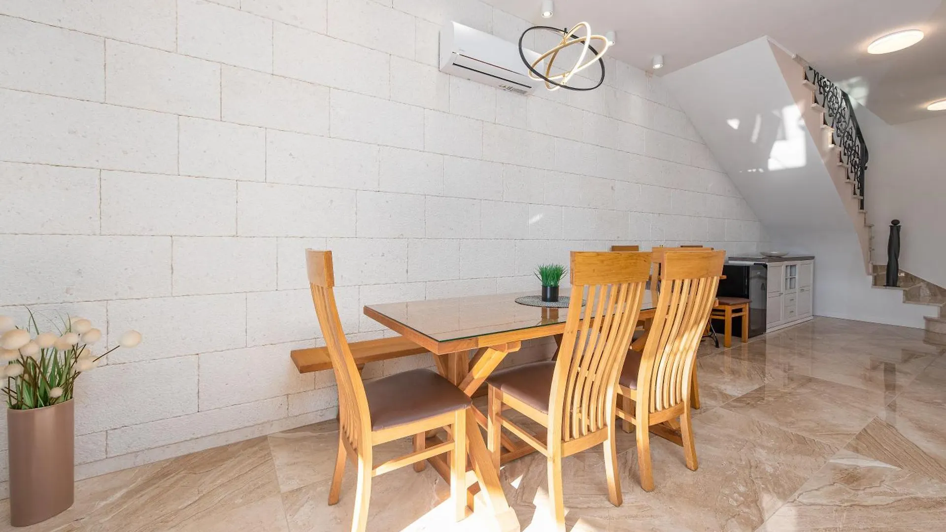 Luxury Villa Agape Ellita Vir