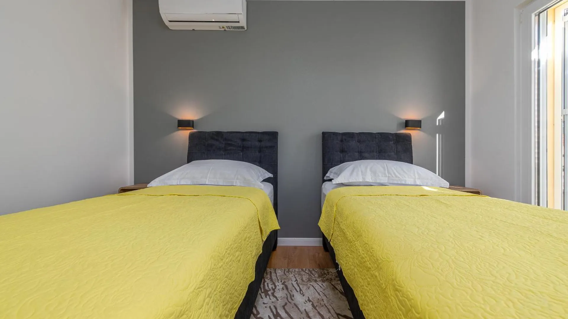 Luxury Villa Agape Ellita Vir