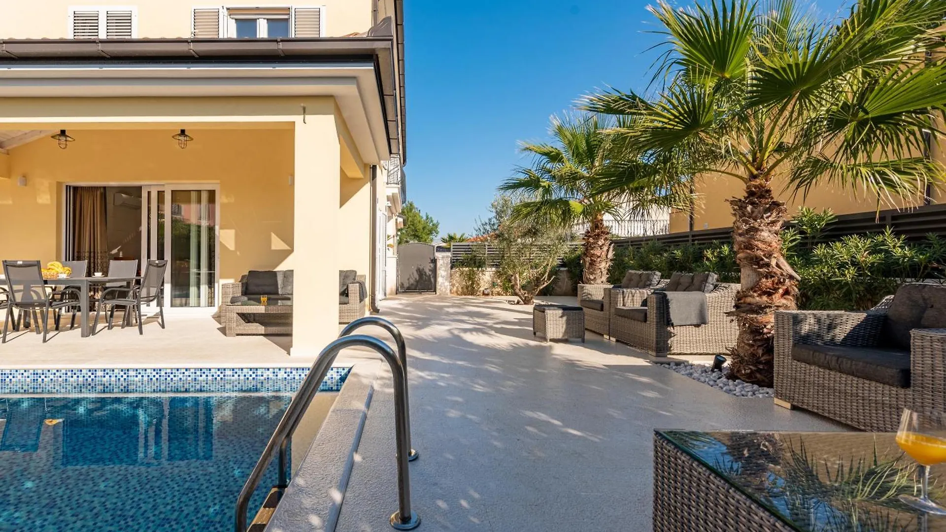 Luxury Villa Agape Ellita Vir