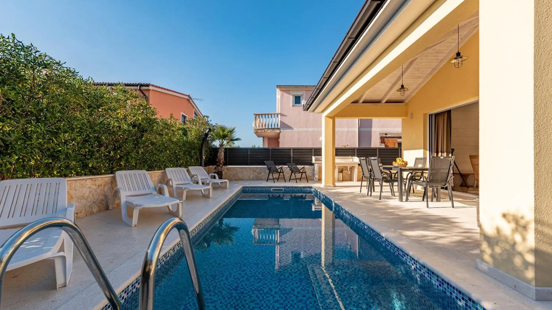 Luxury Villa Agape Ellita Vir