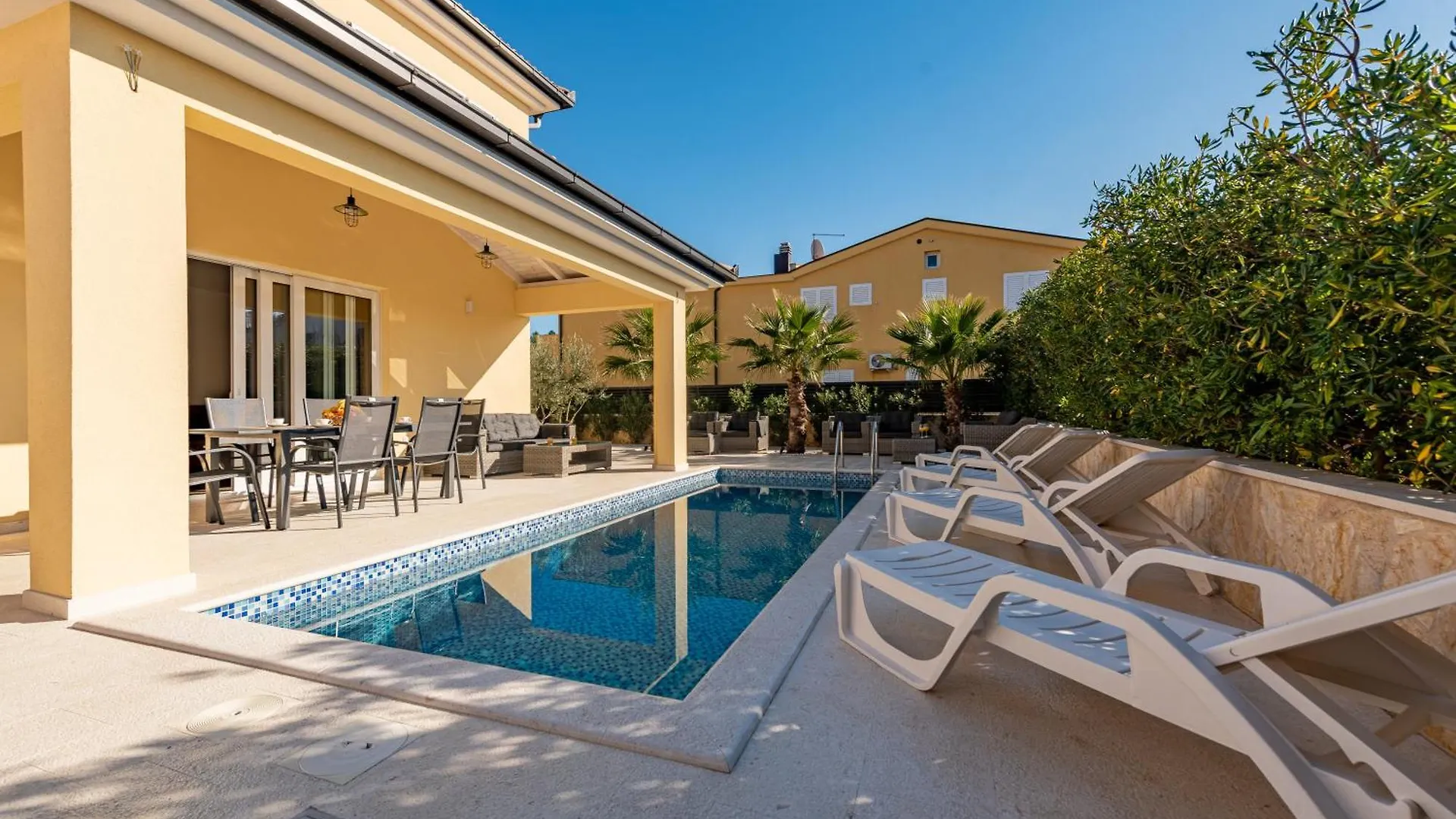 Luxury Villa Agape Ellita Vir