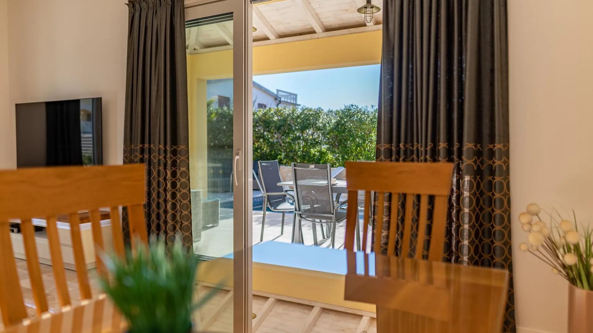 Luxury Villa Agape Ellita Vir