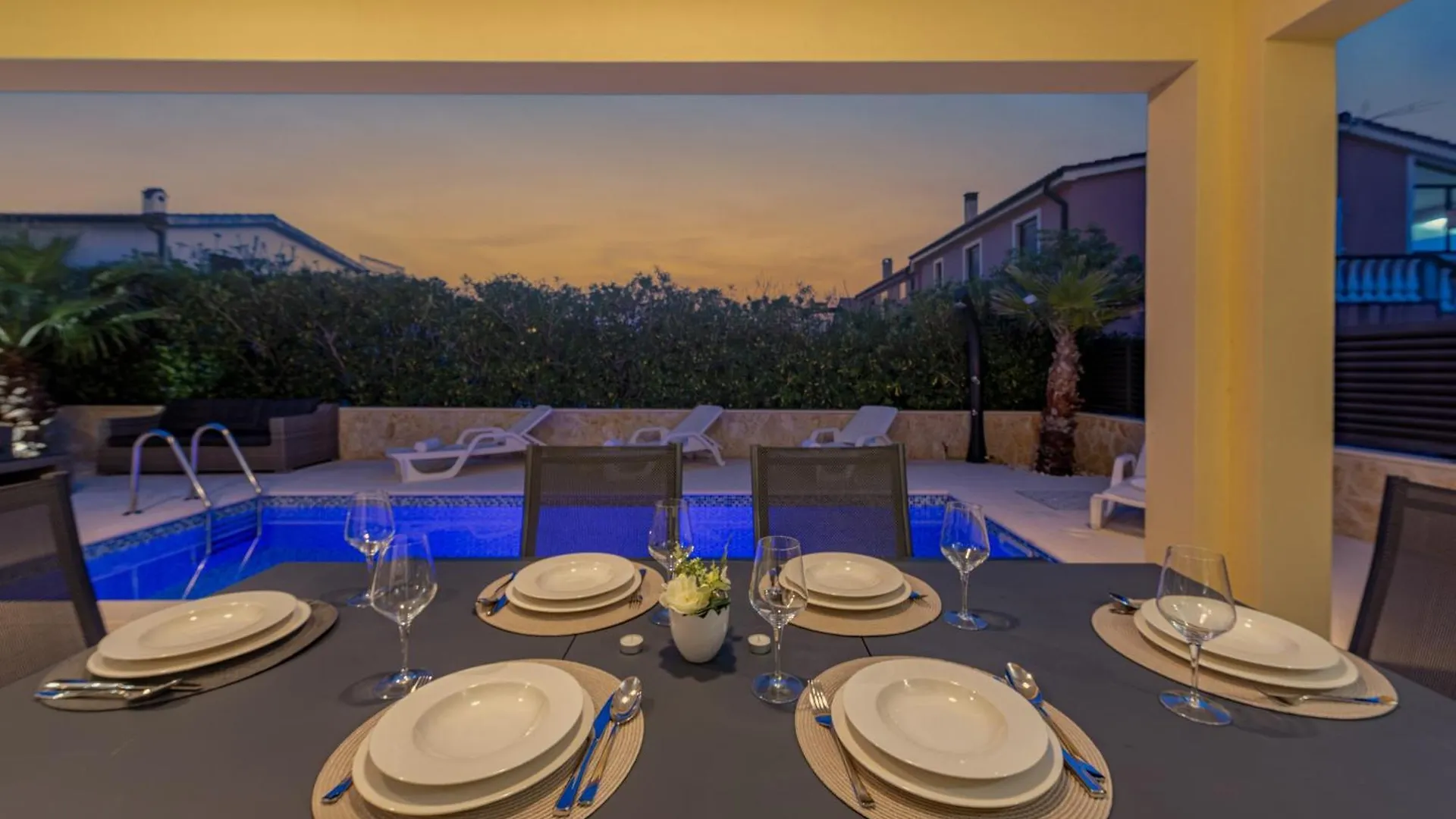 Luxury Villa Agape Ellita Vir