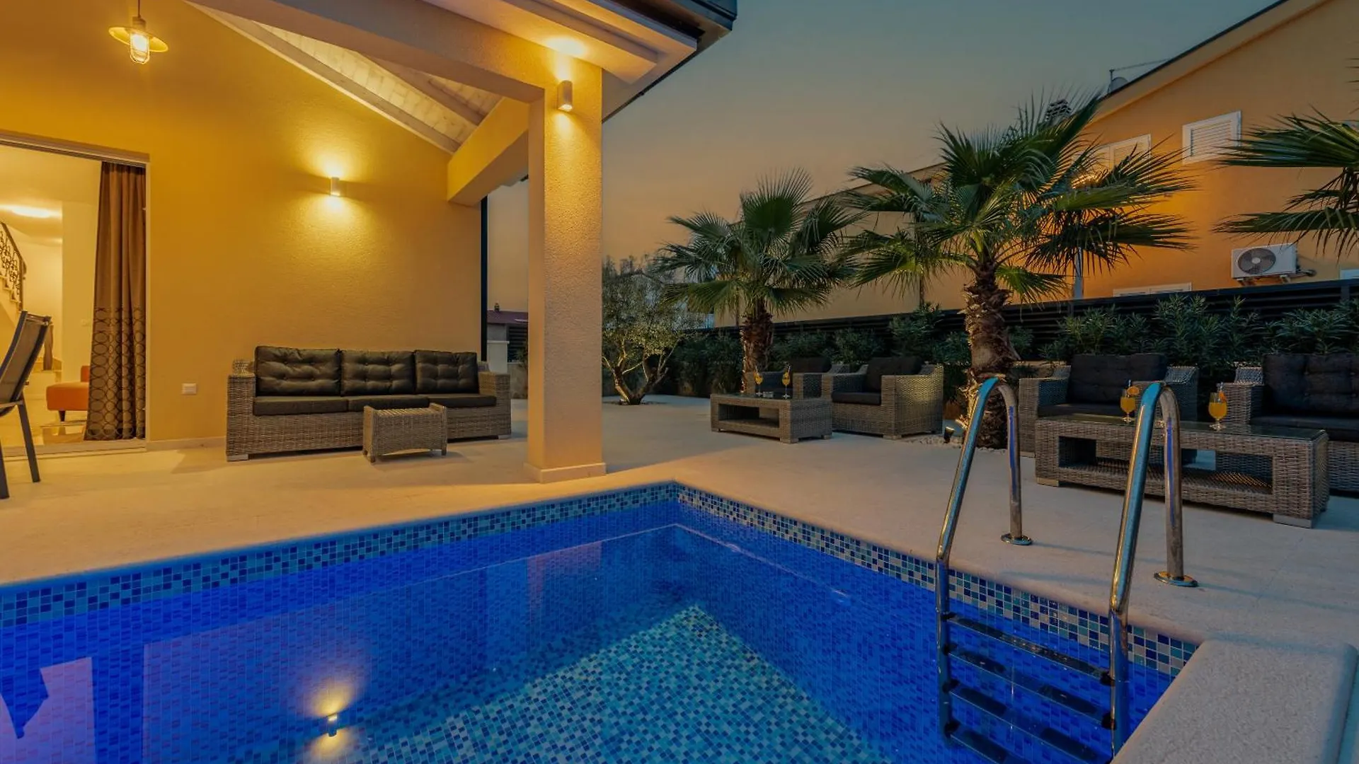 Luxury Villa Agape Ellita Vir