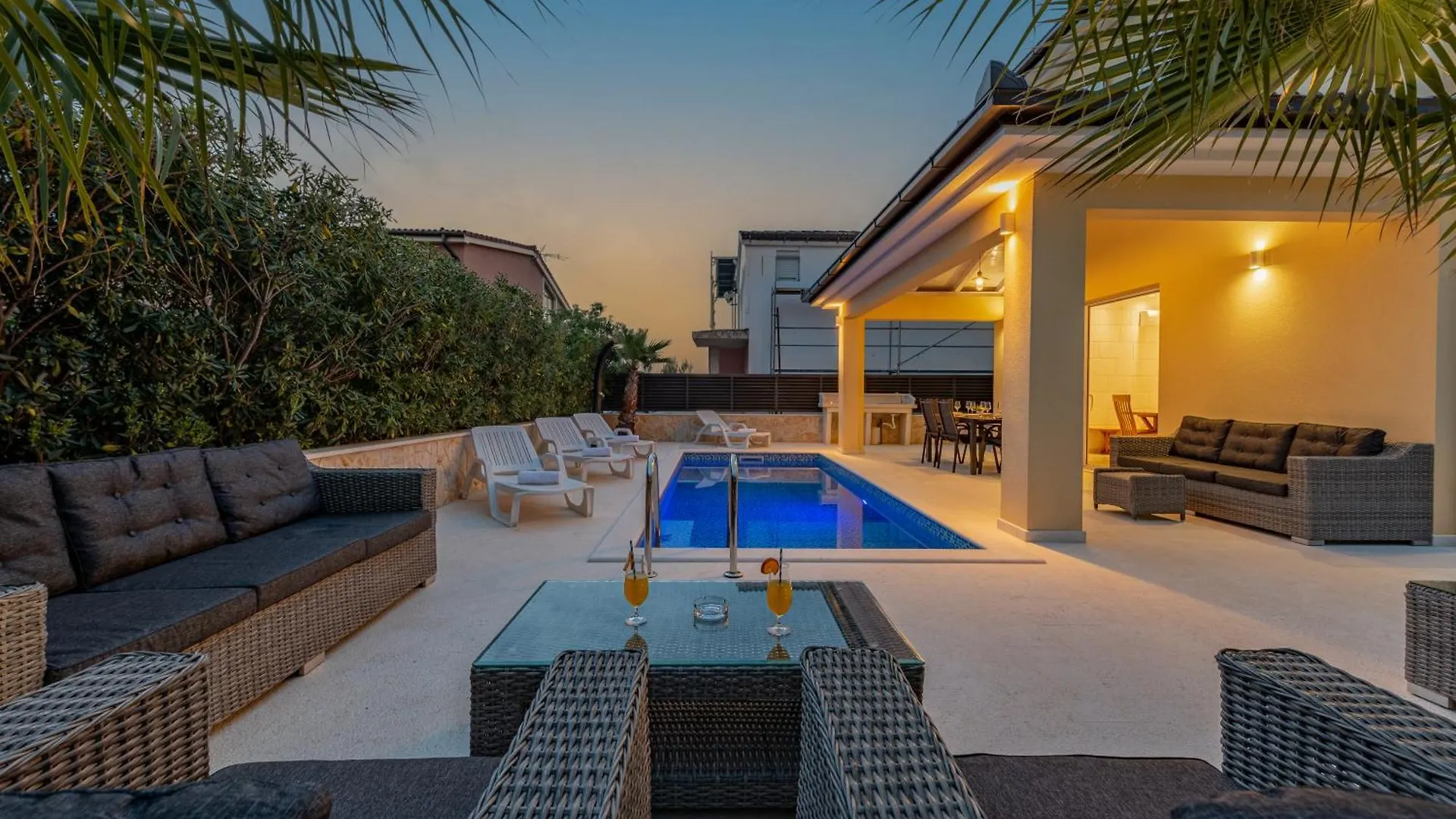 Luxury Villa Agape Ellita Vir