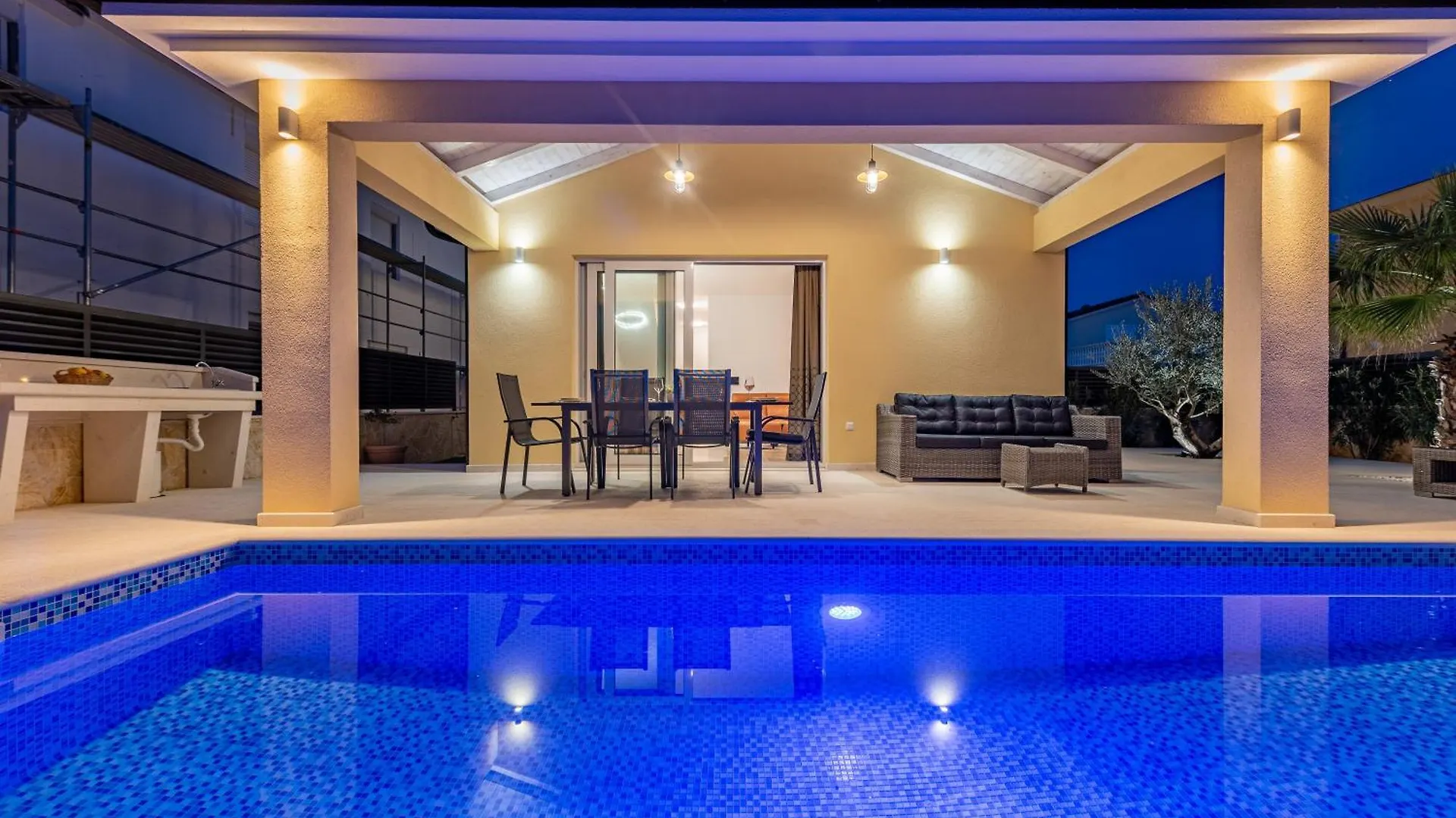 Luxury Villa Agape Ellita Vir